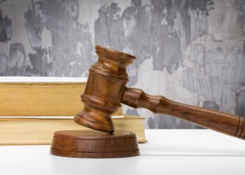 Pertanggungjawaban Pidana Korporasi: Ketika Fiksi Hukum Berhadapan dengan Tuntutan Keadilan
