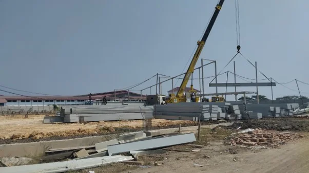 Empat Mahasiswa Teknik Sipil Jalani Kerja Praktik di Proyek Gedung Office PT Shyang Hung Tah