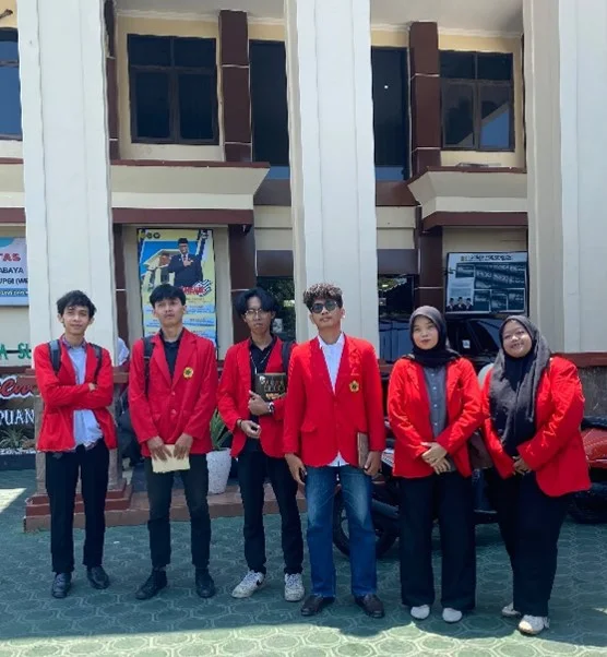 foto Mahasiswa Fakultas Hukum Universitas